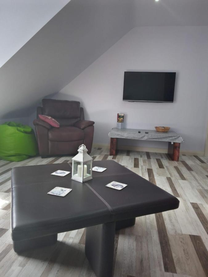 Lyza'S Loft Apartment Kilcoo Bagian luar foto