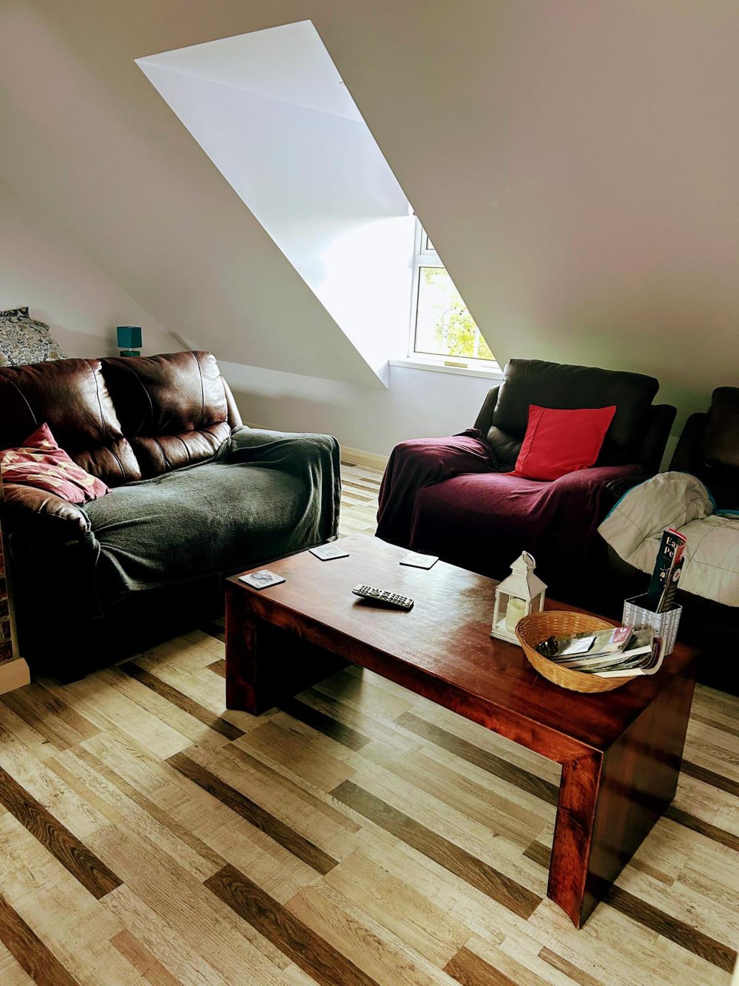 Lyza'S Loft Apartment Kilcoo Bagian luar foto